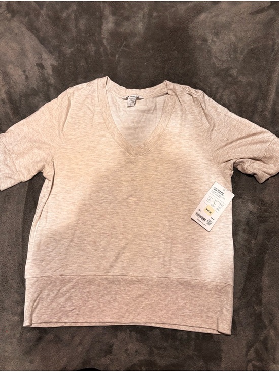 Athleta Tops - Athleta Light Grey Tee